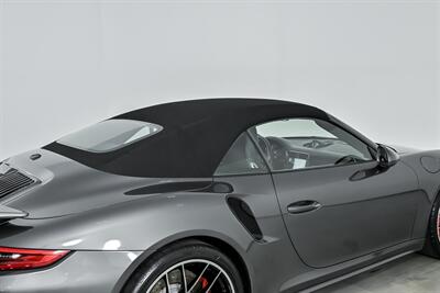2017 Porsche 911 Turbo   - Photo 17 - Joliet, IL 60435