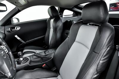 2003 Nissan 350Z   - Photo 21 - Joliet, IL 60435