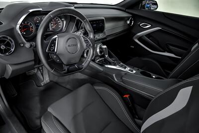 2023 Chevrolet Camaro LT1   - Photo 20 - Joliet, IL 60435