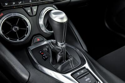 2023 Chevrolet Camaro LT1   - Photo 35 - Joliet, IL 60435