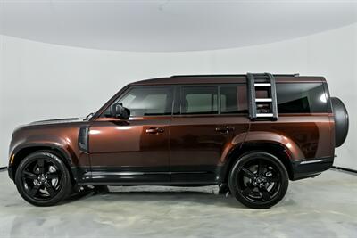 2024 Land Rover Defender 130 P400 X-Dynamic SE   - Photo 8 - Joliet, IL 60435