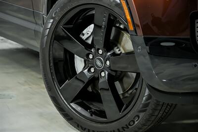 2024 Land Rover Defender 130 P400 X-Dynamic SE   - Photo 4 - Joliet, IL 60435