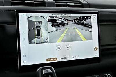 2024 Land Rover Defender 130 P400 X-Dynamic SE   - Photo 36 - Joliet, IL 60435