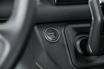 2024 Land Rover Defender 130 P400 X-Dynamic SE   - Photo 37 - Joliet, IL 60435