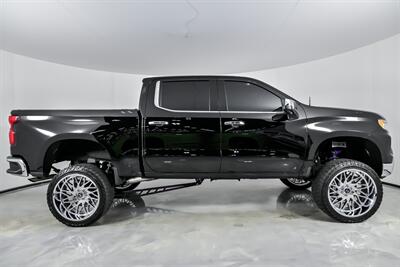 2022 Chevrolet Silverado 1500 LTZ   - Photo 15 - Joliet, IL 60435