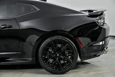 2023 Chevrolet Camaro ZL1   - Photo 9 - Joliet, IL 60435