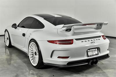 2015 Porsche 911 GT3-BRAND NEW ENGINE INSTALLED   - Photo 10 - Joliet, IL 60435