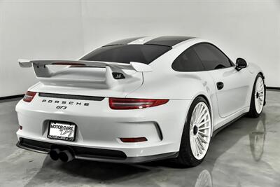 2015 Porsche 911 GT3-BRAND NEW ENGINE INSTALLED   - Photo 12 - Joliet, IL 60435