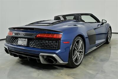 2020 Audi R8 5.2 quattro V10 perform. Spyder - Photo 12 - Joliet, IL 60435