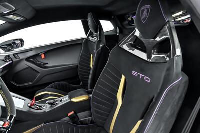 2022 Lamborghini Huracan STO-MASSIVE $458K MSRP   - Photo 29 - Joliet, IL 60435