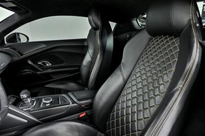 2017 Audi R8 5.2 quattro V10 Plus   - Photo 29 - Joliet, IL 60435