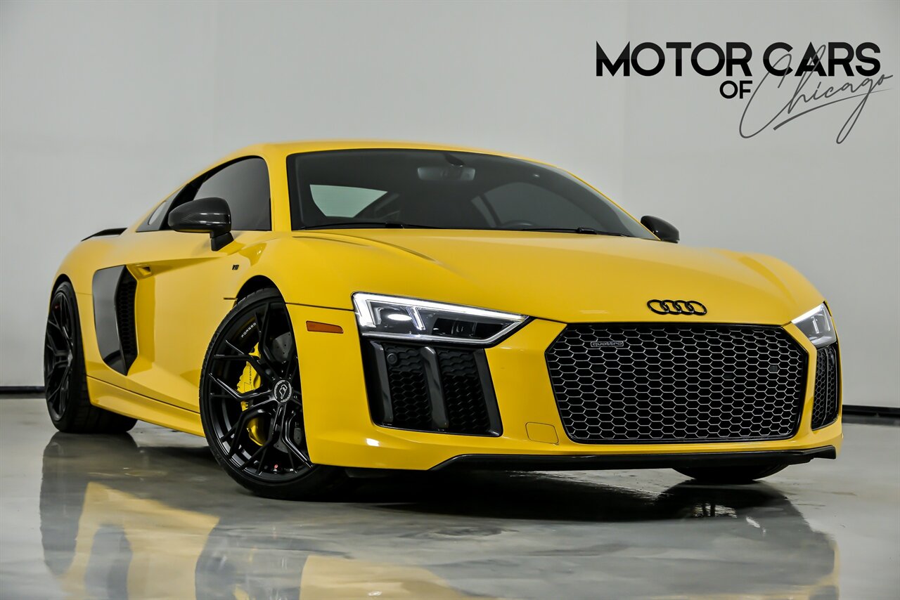 2017 Audi R8 5.2 quattro V10 Plus   - Photo 1 - Joliet, IL 60435