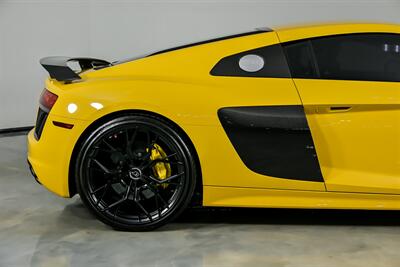 2017 Audi R8 5.2 quattro V10 Plus   - Photo 15 - Joliet, IL 60435