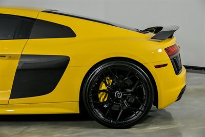 2017 Audi R8 5.2 quattro V10 Plus   - Photo 9 - Joliet, IL 60435