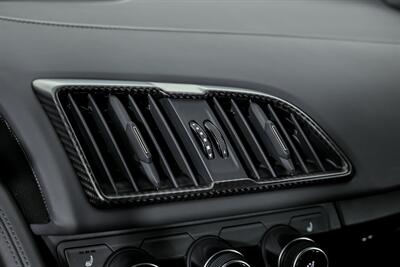 2017 Audi R8 5.2 quattro V10 Plus   - Photo 40 - Joliet, IL 60435