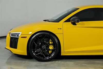 2017 Audi R8 5.2 quattro V10 Plus   - Photo 7 - Joliet, IL 60435