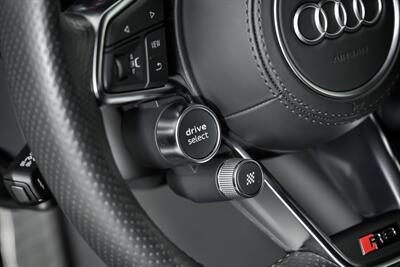 2018 Audi R8 5.2 quattro V10 Plus-MASSIVE $208K MSRP - Photo 31 - Joliet, IL 60435