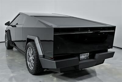 2024 Tesla Cybertruck Cyberbeast   - Photo 9 - Joliet, IL 60435