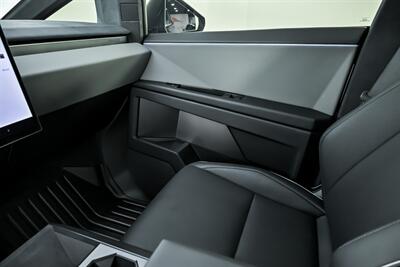 2024 Tesla Cybertruck Cyberbeast   - Photo 40 - Joliet, IL 60435