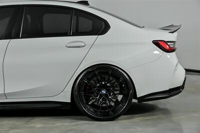 2022 BMW M3 Competition-CARBON BUCKETS   - Photo 9 - Joliet, IL 60435