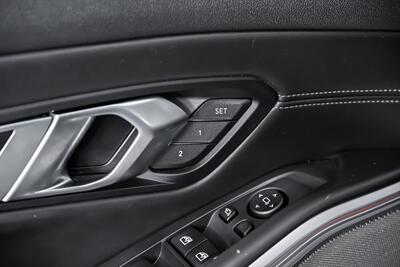 2022 BMW M3 Competition-CARBON BUCKETS - Photo 18 - Joliet, IL 60435
