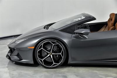 2020 Lamborghini Huracan EVO Spyder   - Photo 7 - Joliet, IL 60435