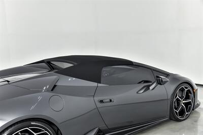 2020 Lamborghini Huracan EVO Spyder   - Photo 21 - Joliet, IL 60435
