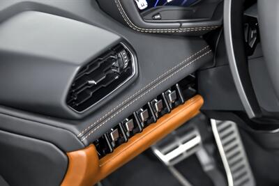 2020 Lamborghini Huracan EVO Spyder   - Photo 31 - Joliet, IL 60435