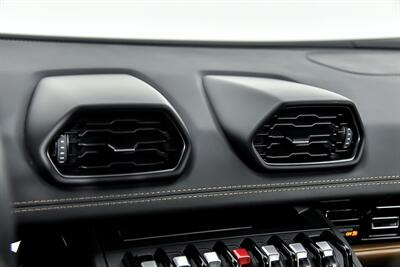 2020 Lamborghini Huracan EVO Spyder   - Photo 37 - Joliet, IL 60435