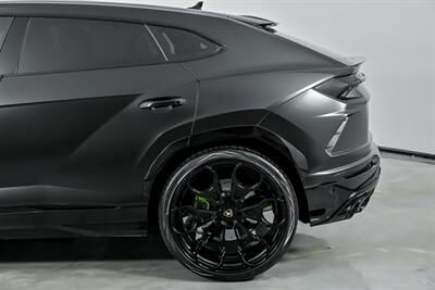 2022 Lamborghini Urus -MATTE BLACK WRAP-BLUE CEPHEUS PAINT!   - Photo 9 - Joliet, IL 60435