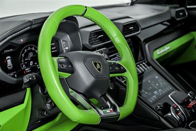 2022 Lamborghini Urus -MATTE BLACK WRAP-BLUE CEPHEUS PAINT!   - Photo 26 - Joliet, IL 60435