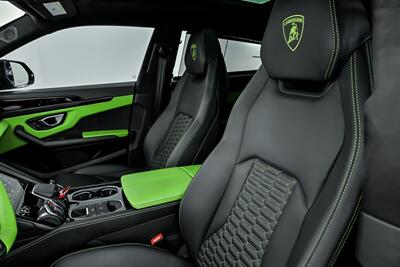 2022 Lamborghini Urus -MATTE BLACK WRAP-BLUE CEPHEUS PAINT!   - Photo 23 - Joliet, IL 60435
