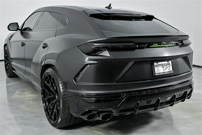 2022 Lamborghini Urus -MATTE BLACK WRAP-BLUE CEPHEUS PAINT!   - Photo 10 - Joliet, IL 60435