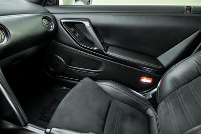 2013 Nissan GT-R Premium   - Photo 38 - Joliet, IL 60435