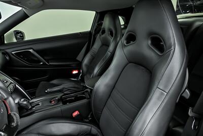 2013 Nissan GT-R Premium   - Photo 22 - Joliet, IL 60435