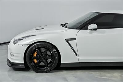 2013 Nissan GT-R Premium   - Photo 7 - Joliet, IL 60435