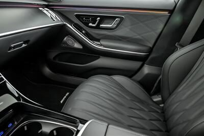2025 Mercedes-Benz AMG S 63 E Performance - Photo 38 - Joliet, IL 60435
