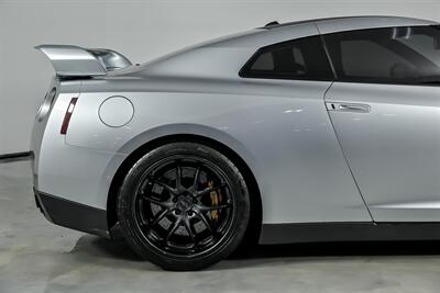 2009 Nissan GT-R Premium-$40K MODS-MINT GT-R!   - Photo 12 - Joliet, IL 60435