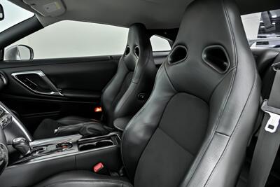 2009 Nissan GT-R Premium-$40K MODS-MINT GT-R!   - Photo 21 - Joliet, IL 60435