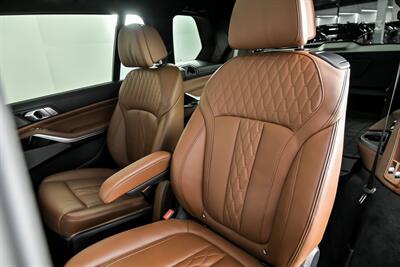 2021 BMW X7 ALPINA XB7   - Photo 25 - Joliet, IL 60435