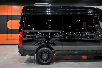2024 Mercedes-Benz Sprinter 2500   - Photo 6 - Joliet, IL 60435