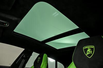 2022 Lamborghini Urus - Photo 24 - Joliet, IL 60435