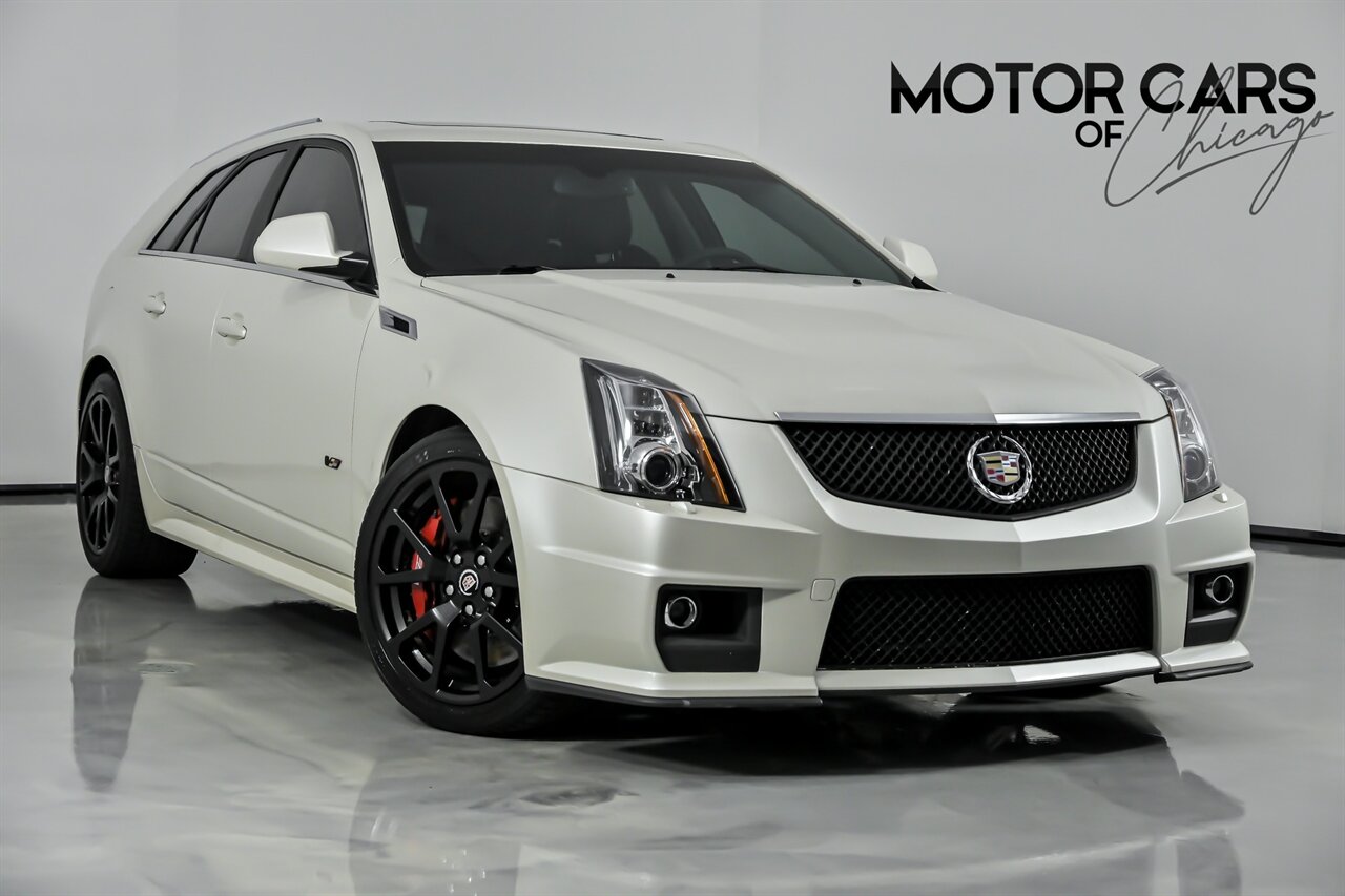 2014 Cadillac CTS-V Sport Wagon V's photo