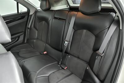 2014 Cadillac CTS-V -RARE MANUAL TRANS WAGON!   - Photo 25 - Joliet, IL 60435