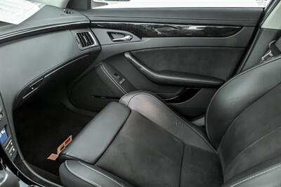 2014 Cadillac CTS-V -RARE MANUAL TRANS WAGON!   - Photo 37 - Joliet, IL 60435