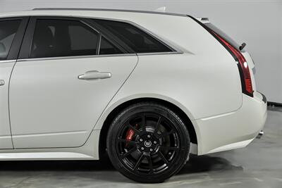 2014 Cadillac CTS-V -RARE MANUAL TRANS WAGON!   - Photo 9 - Joliet, IL 60435