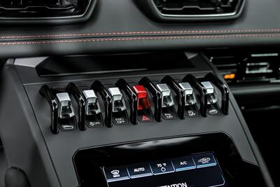 2020 Lamborghini Huracan EVO   - Photo 32 - Joliet, IL 60435