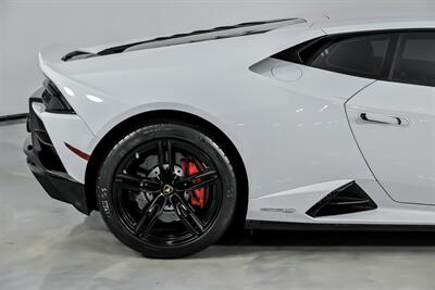 2020 Lamborghini Huracan EVO   - Photo 13 - Joliet, IL 60435