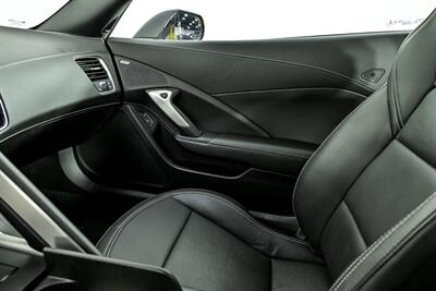 2015 Chevrolet Corvette Z06   - Photo 37 - Joliet, IL 60435