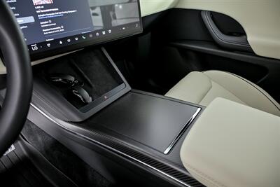 2023 Tesla Model X Plaid-FULL SELF DRIVING-1 OWNER CLEAN CARFAX   - Photo 42 - Joliet, IL 60435
